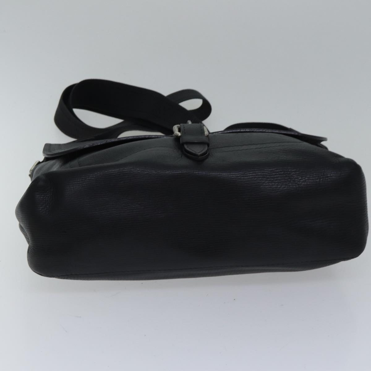 LOUIS VUITTON Utah Ohama Shoulder Bag Leather Black Silver LV Auth bs17487
