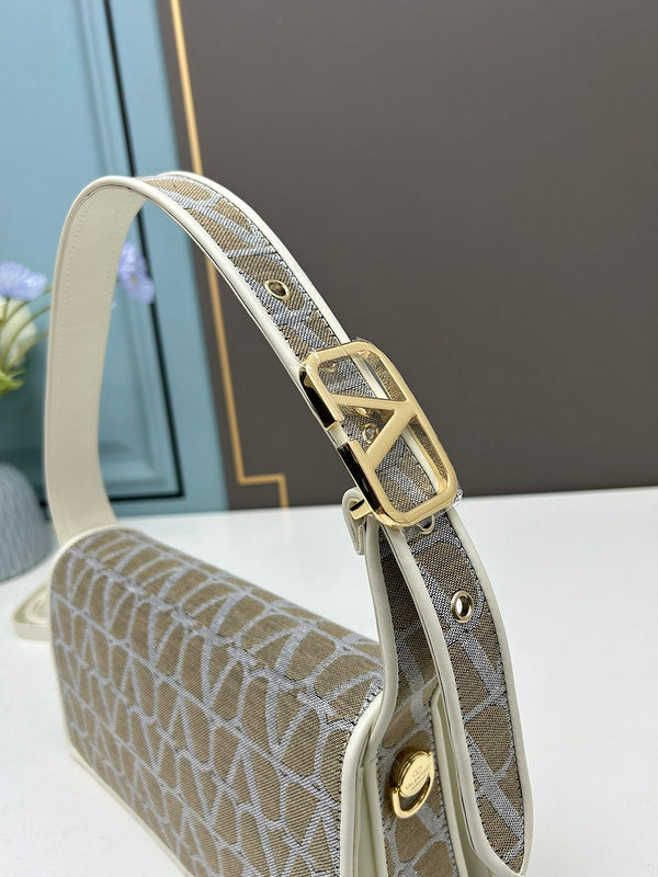 VAL LUXURY BAGS - FOR FASHION LOVERS  AFFORDABLE LUXURY BAGS- 155