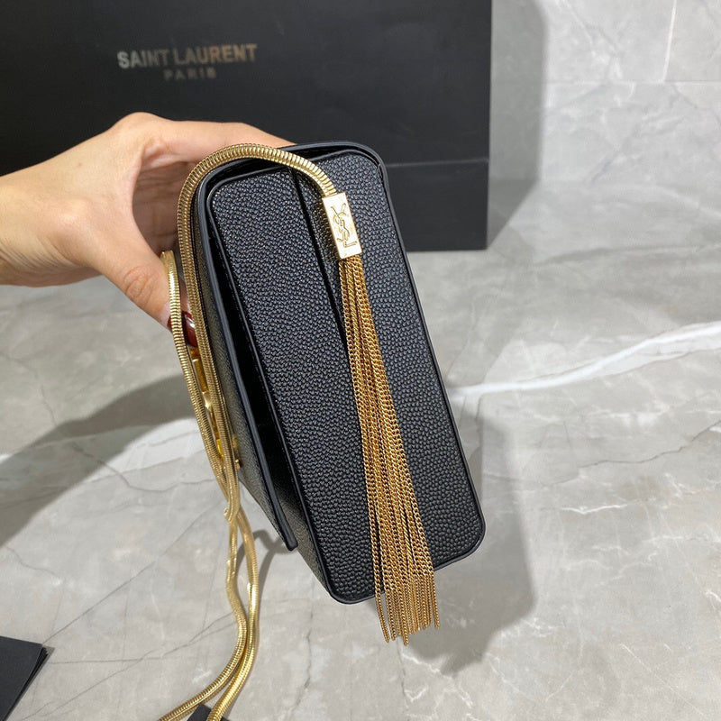 Amelia - YSL Bag - 4095
