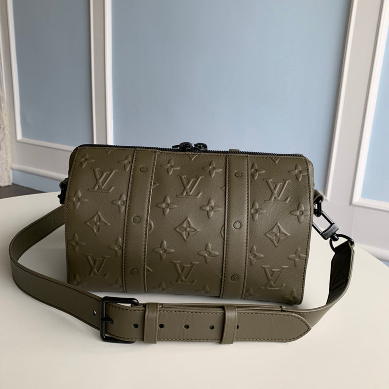 Fan Fashion Lu-Vi bags - 17522