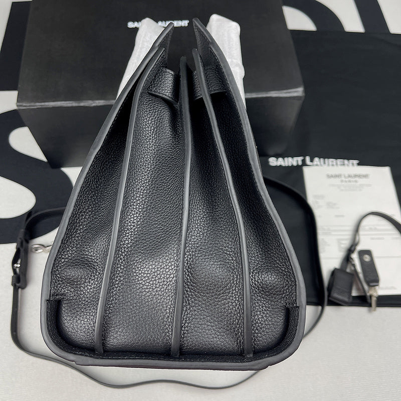 Amelia - YSL Bag - 2252