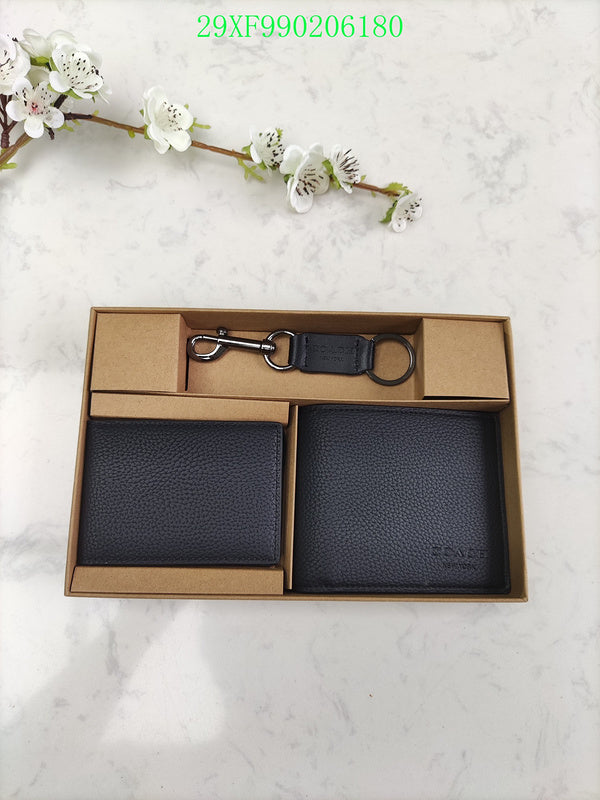 Amelia - CAH Wallet - 007