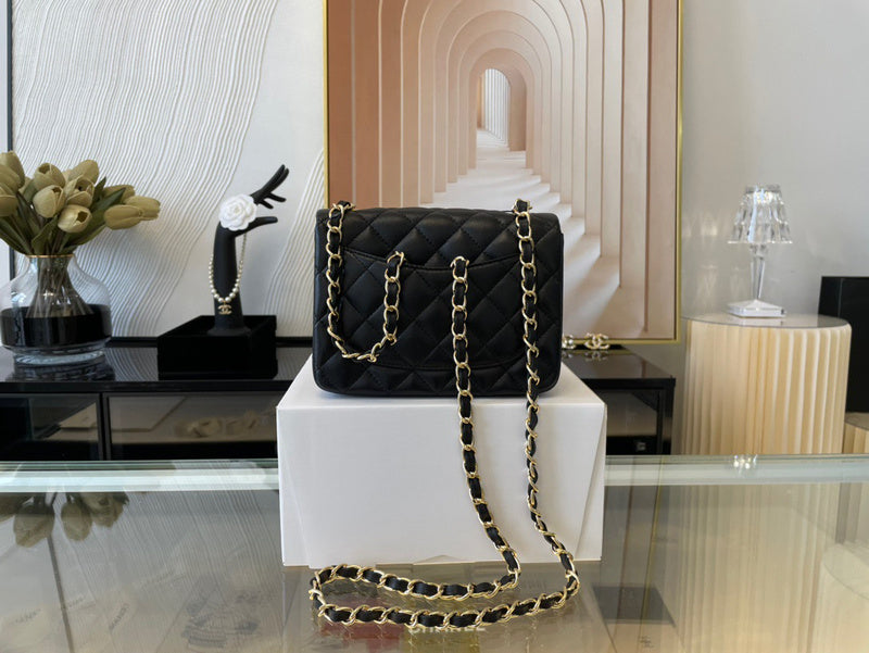 Wellow Bags - Chanel - Bags  - 935