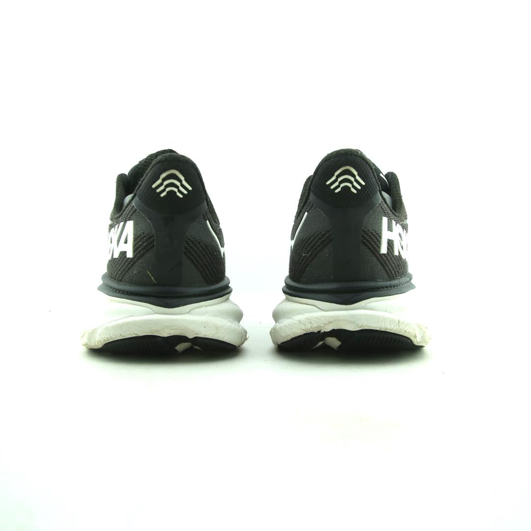 HOKA ONE ONE CLIFTON 9