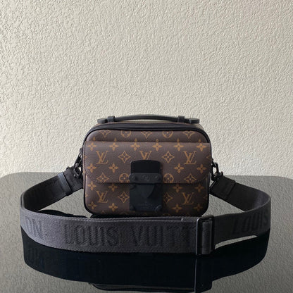 Fan Fashion Lu-Vi bags - 17376
