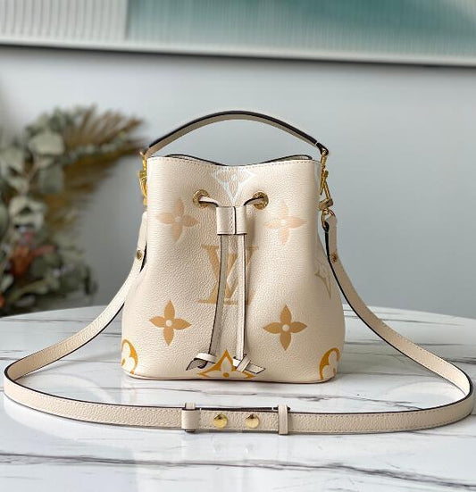 AmeliaLuxury - LOV Bags - 2470