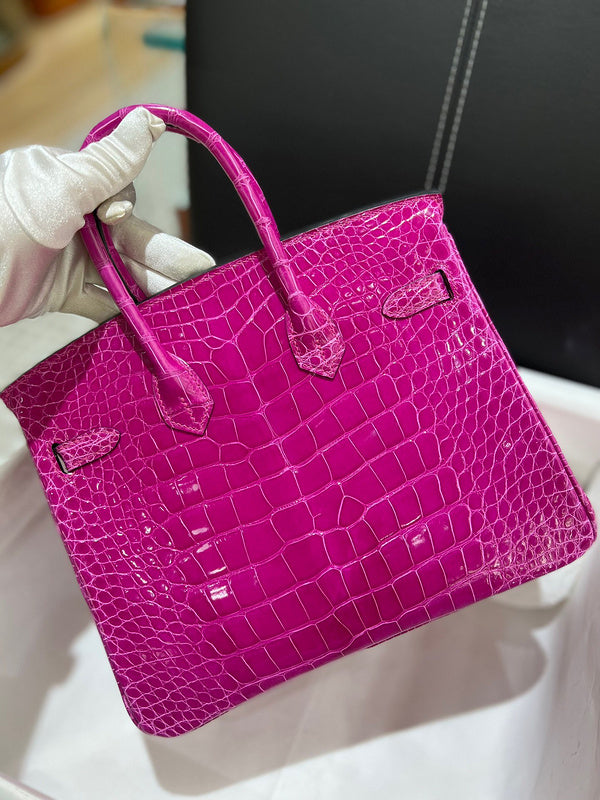Amelia - HMS Bags - 1722