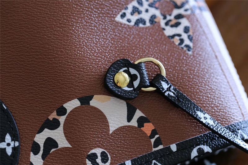 Fan Fashion Lu-Vi bags - 8090