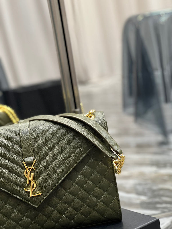 Amelia - YSL Bag - 1883