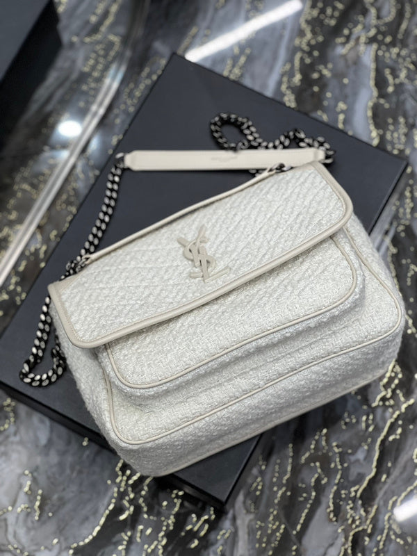 Amelia - YSL Bag - 4222