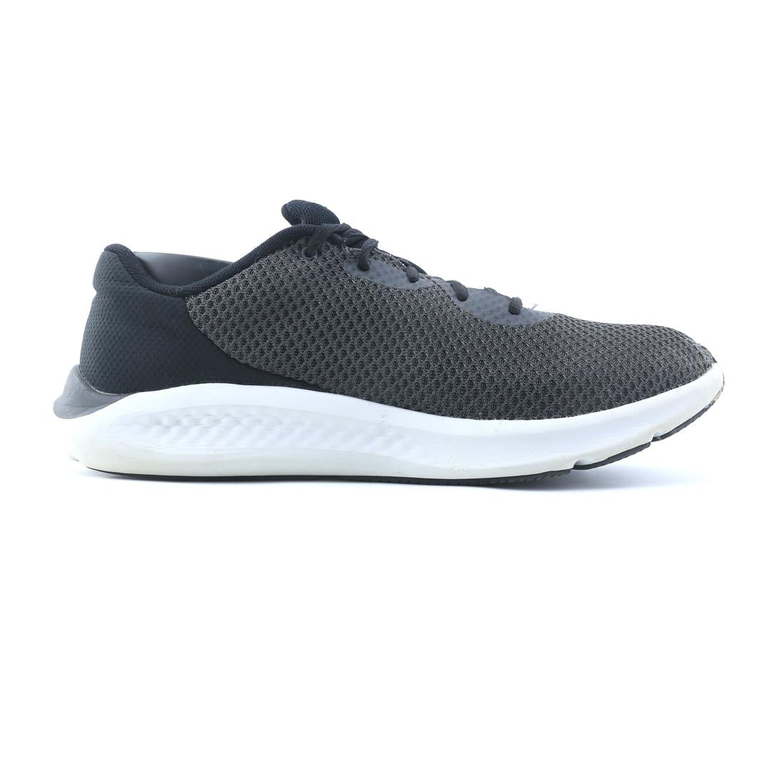 UNDER ARMOUR PURSUIT 3