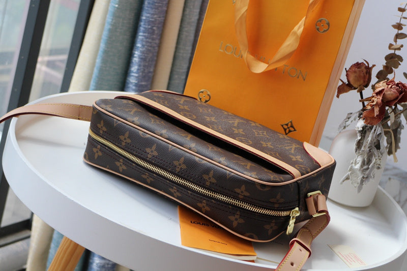 Amelia - LV Bags - 14075