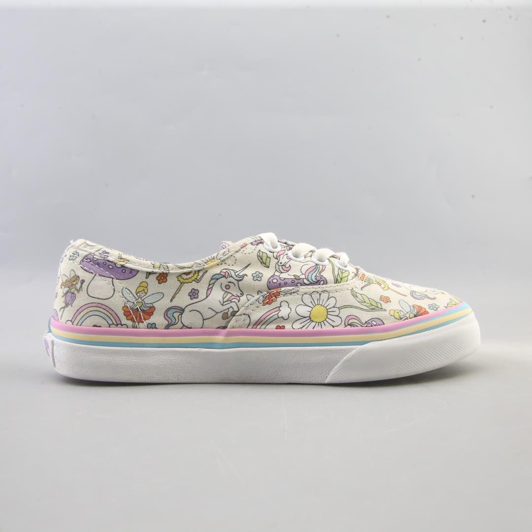 VANS AUTHENTIC