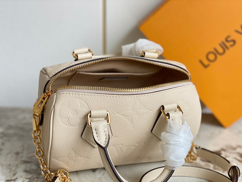 Amelia's Bag Gallery - LOV Bags - 968