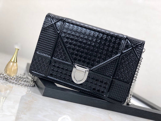 Amelia- DYOR FASHION BAGS - 656