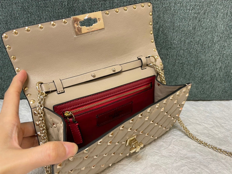 VAL LUXURY BAGS - FOR FASHION LOVERS  AFFORDABLE LUXURY BAGS- 582