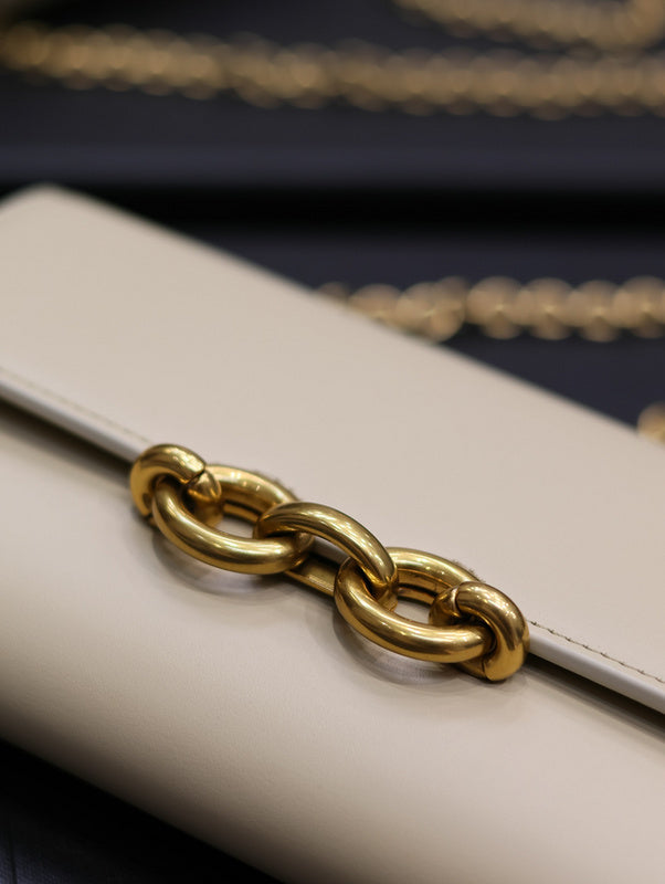 Amelia - YSL Bag - 2507