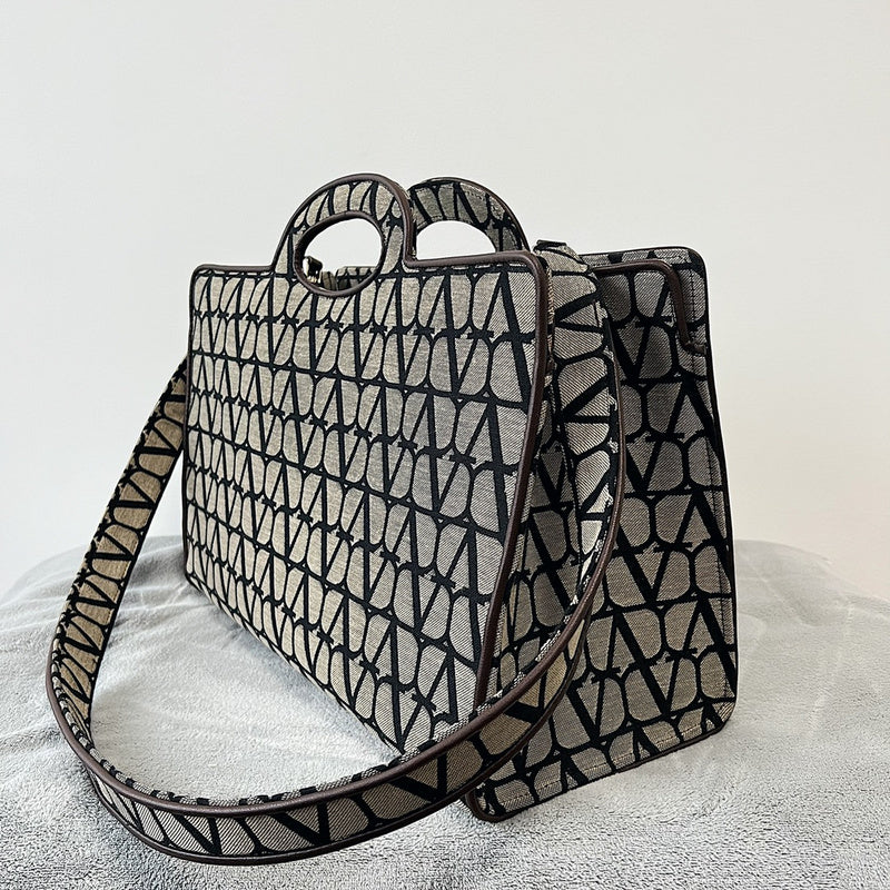 VAL LUXURY BAGS - FOR FASHION LOVERS  AFFORDABLE LUXURY BAGS- 607