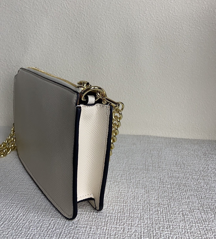 Amelia-i CAH Bags - 042