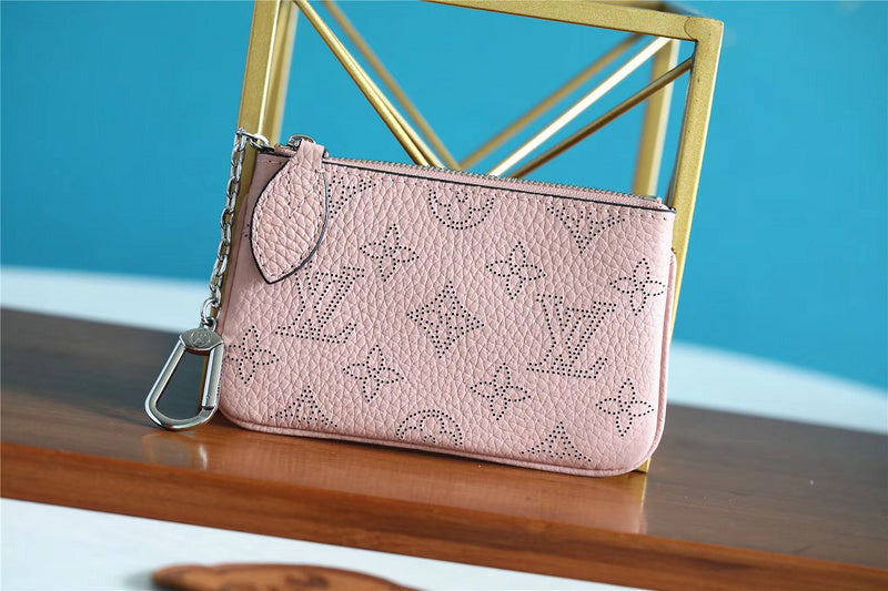 Fan Fashion Lu-Vi bags - 8975