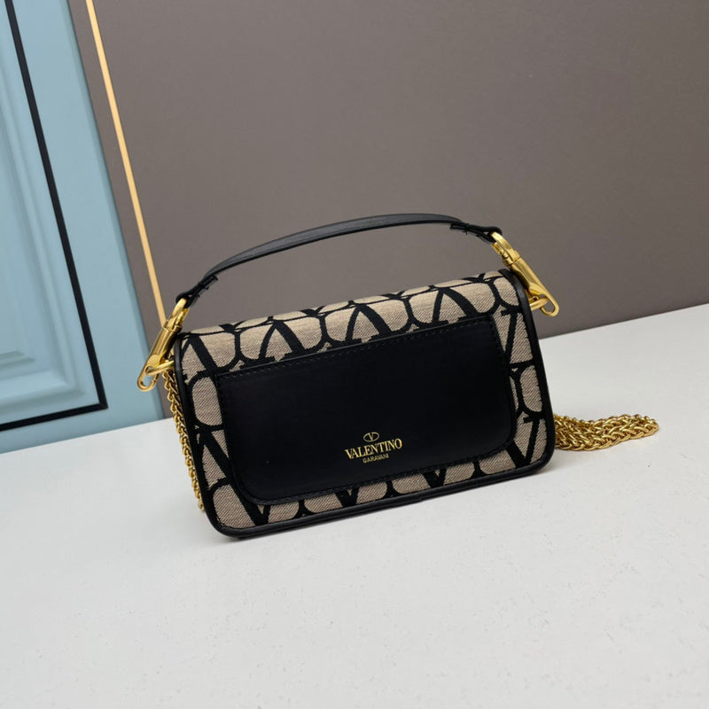 Amelia's Bag Gallery - VEL Bags - 125