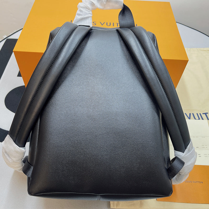 Fan Fashion Lu-Vi bags - 9580