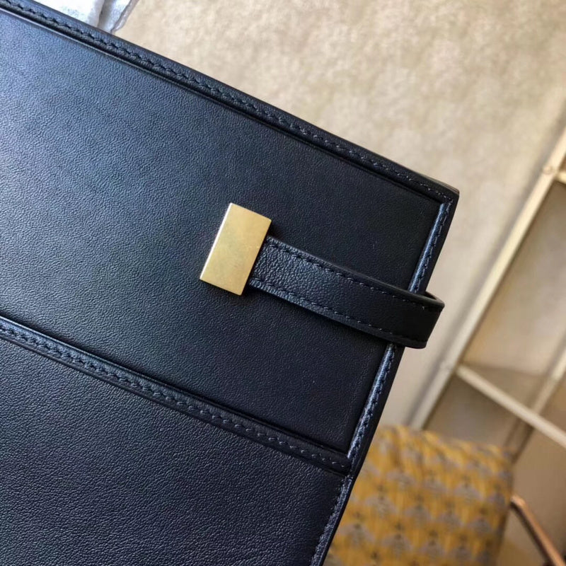 Amelia - YSL Bag - 3872