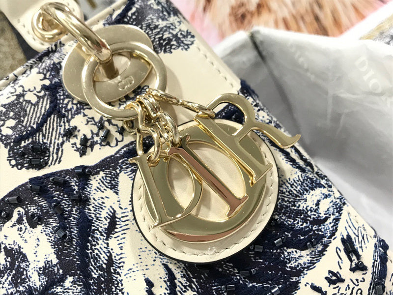 Amelia - DYOR   BAGS FOR WOMEN - FASHION LUXURY BAGS 202