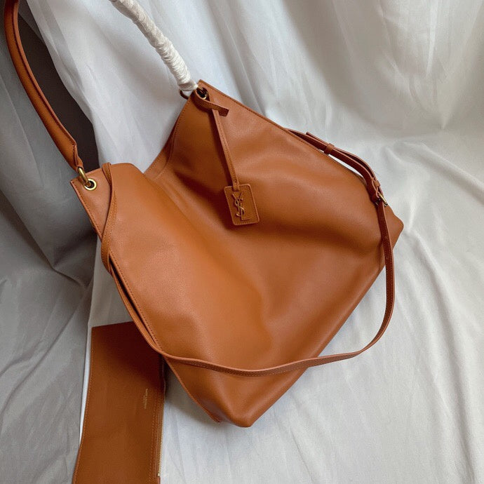 Amelia - YSL Bag - 3595