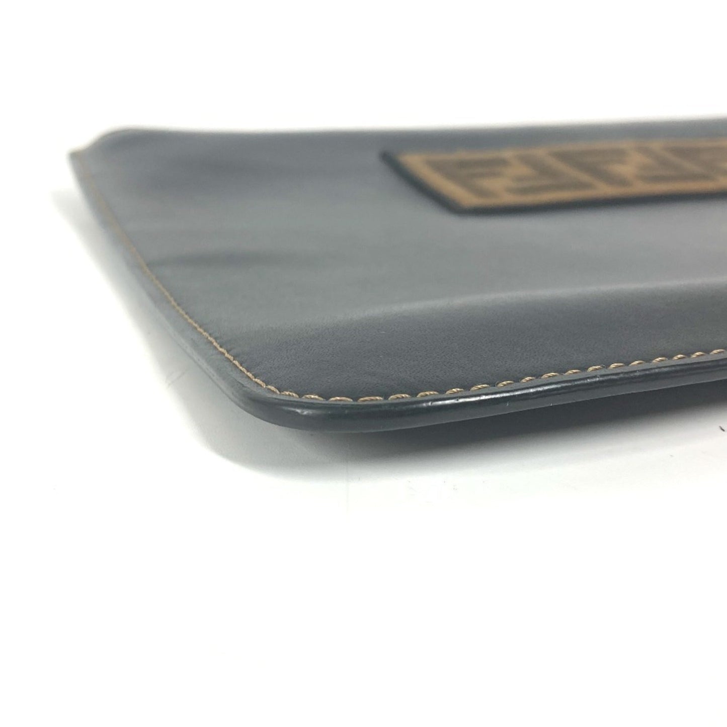 Fendi   Leather Clutch Bag (Pre-Owned)