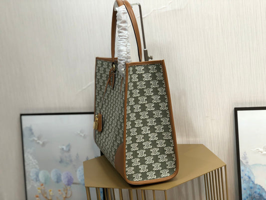 CE Horizontal Cabas In Textile With Triomphe Embroidery Khaki For Women 17in/43Amelia197002CS8.15KH
