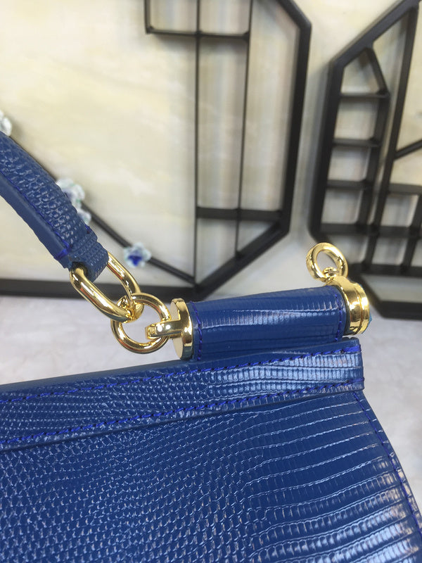 Amelia- DG Bags - 011