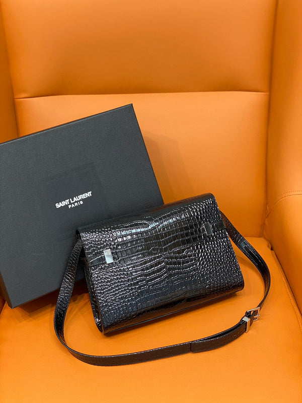 Amelia - YSL Bag - 2078