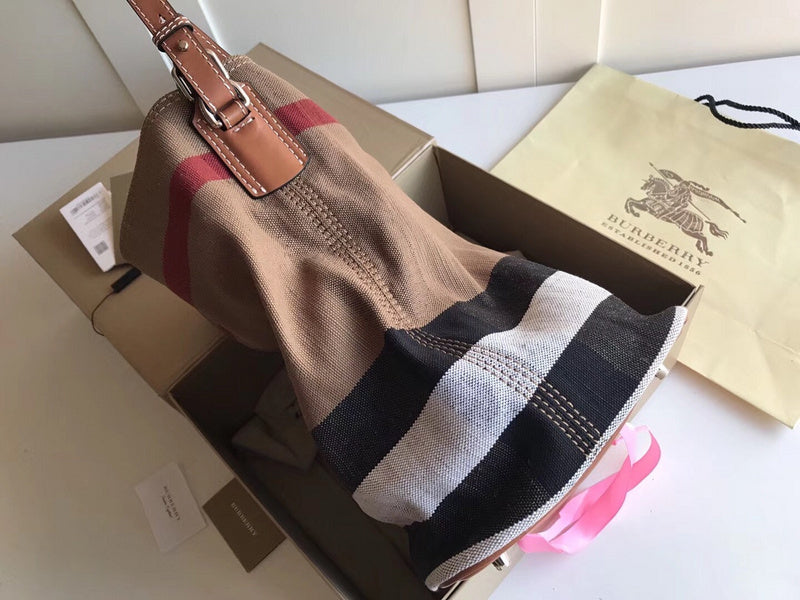 Burberry Bags - Bagsattire   434