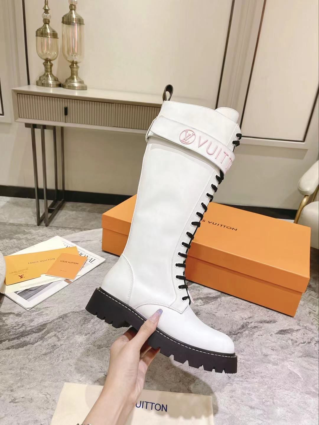 Premium  Louis Vuitton  BOOTS 041