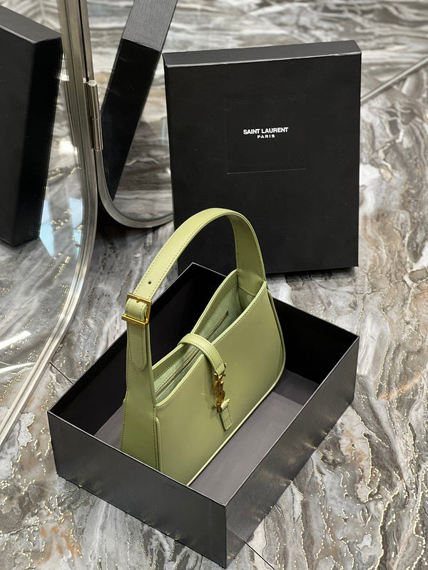 Amelia - YSL Bag - 2477