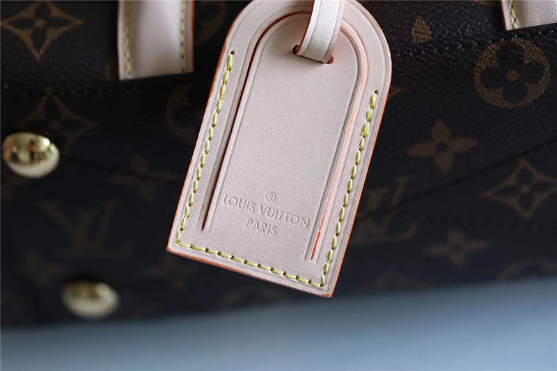 Fan Fashion Lu-Vi bags - 8410