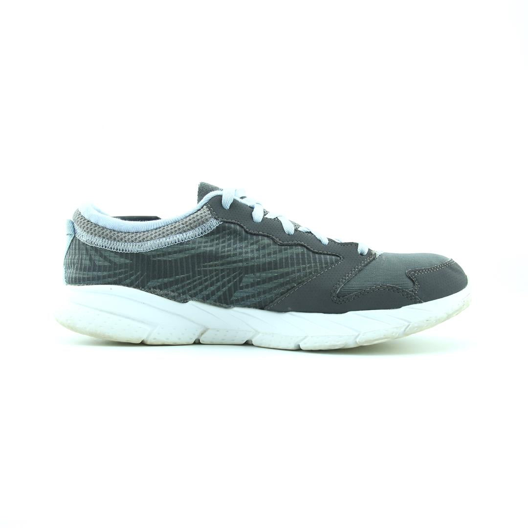 SKECHERS LIGHTWEIGHT