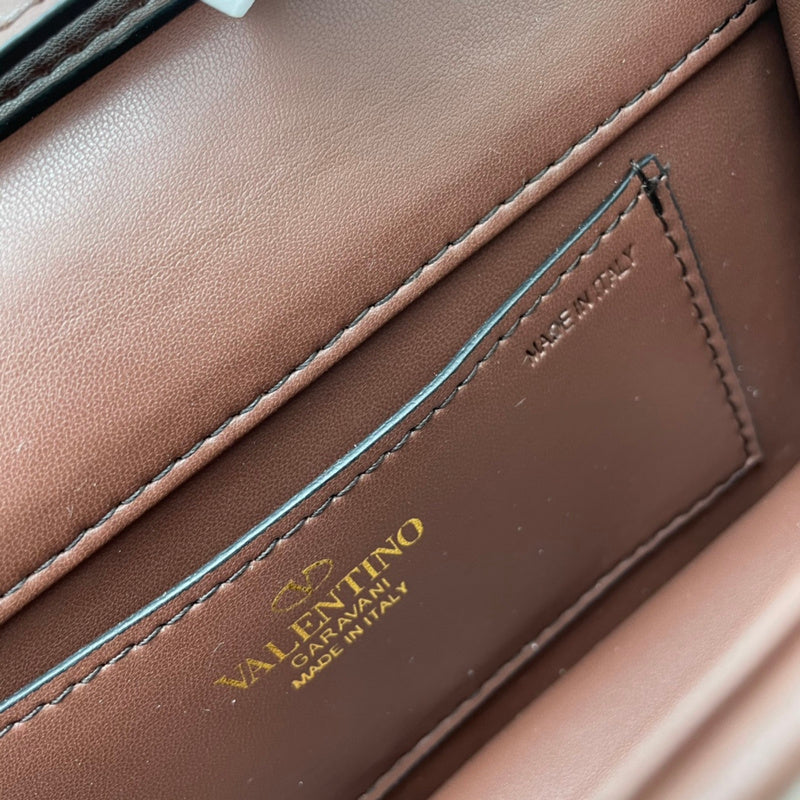VAL LUXURY BAGS - FOR FASHION LOVERS  AFFORDABLE LUXURY BAGS- 121