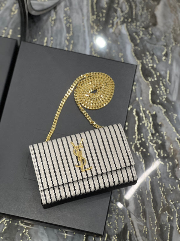 Amelia - YSL Bag - 4215