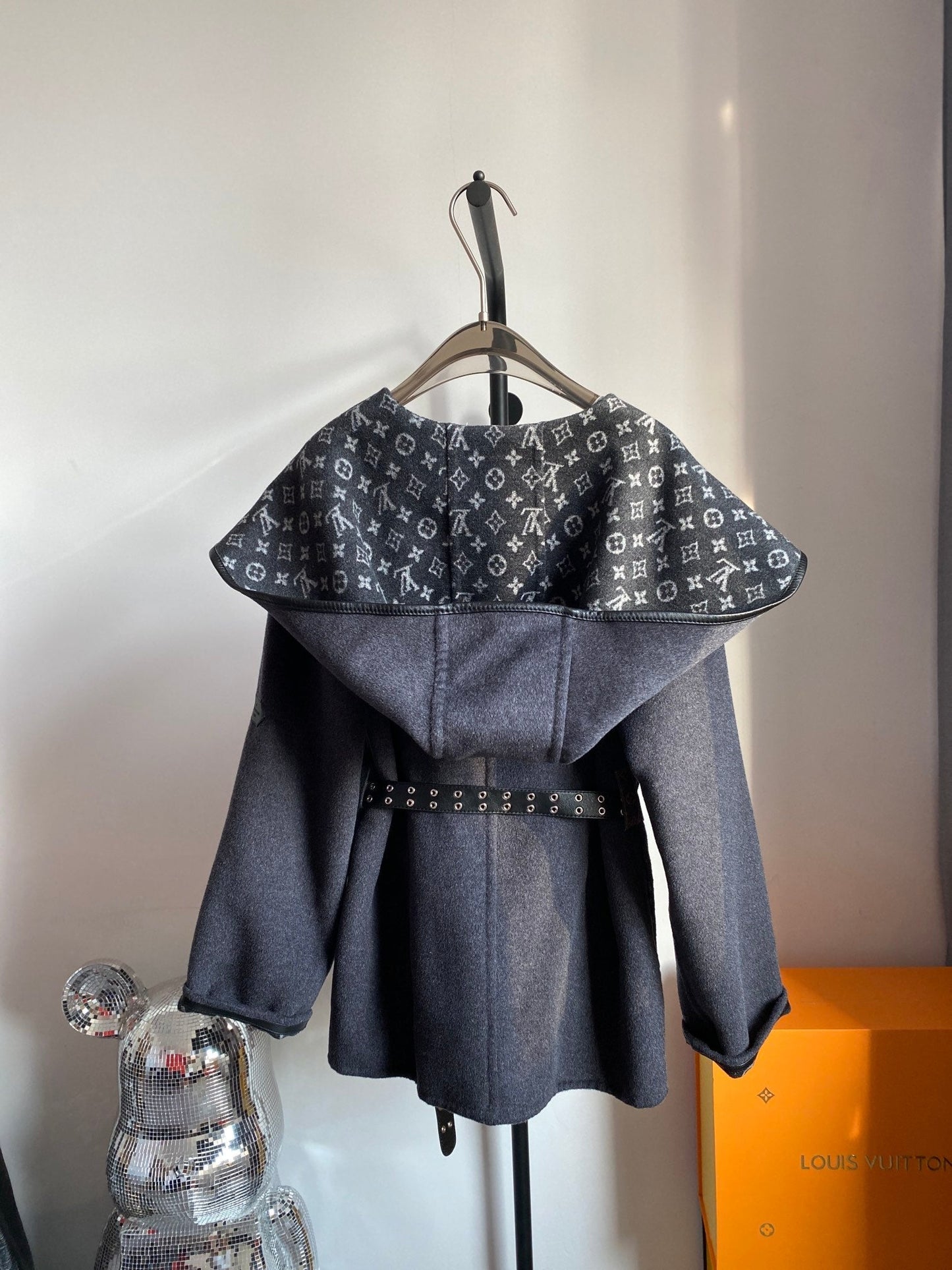 Luxury Louis Vuitton  Wrap Coat 025