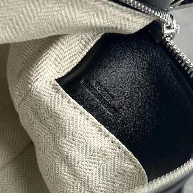 Amelia's Bag Gallery - LWO Bags - 698