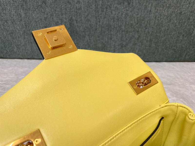 VAL LUXURY BAGS - FOR FASHION LOVERS  AFFORDABLE LUXURY BAGS- 953