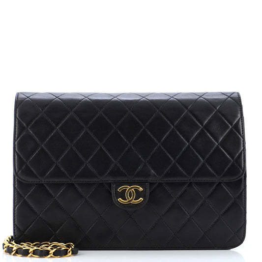 CHANEL   Clutch with Chain Quilted Leather Medium