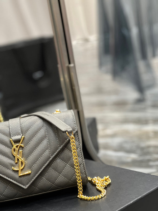 Amelia - YSL Bag - 1906