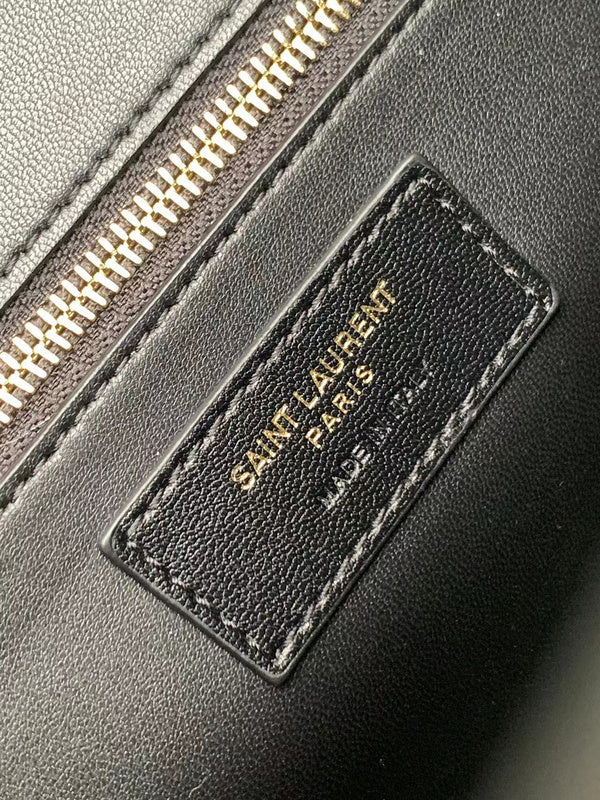 Amelia - YSL Bag - 3760