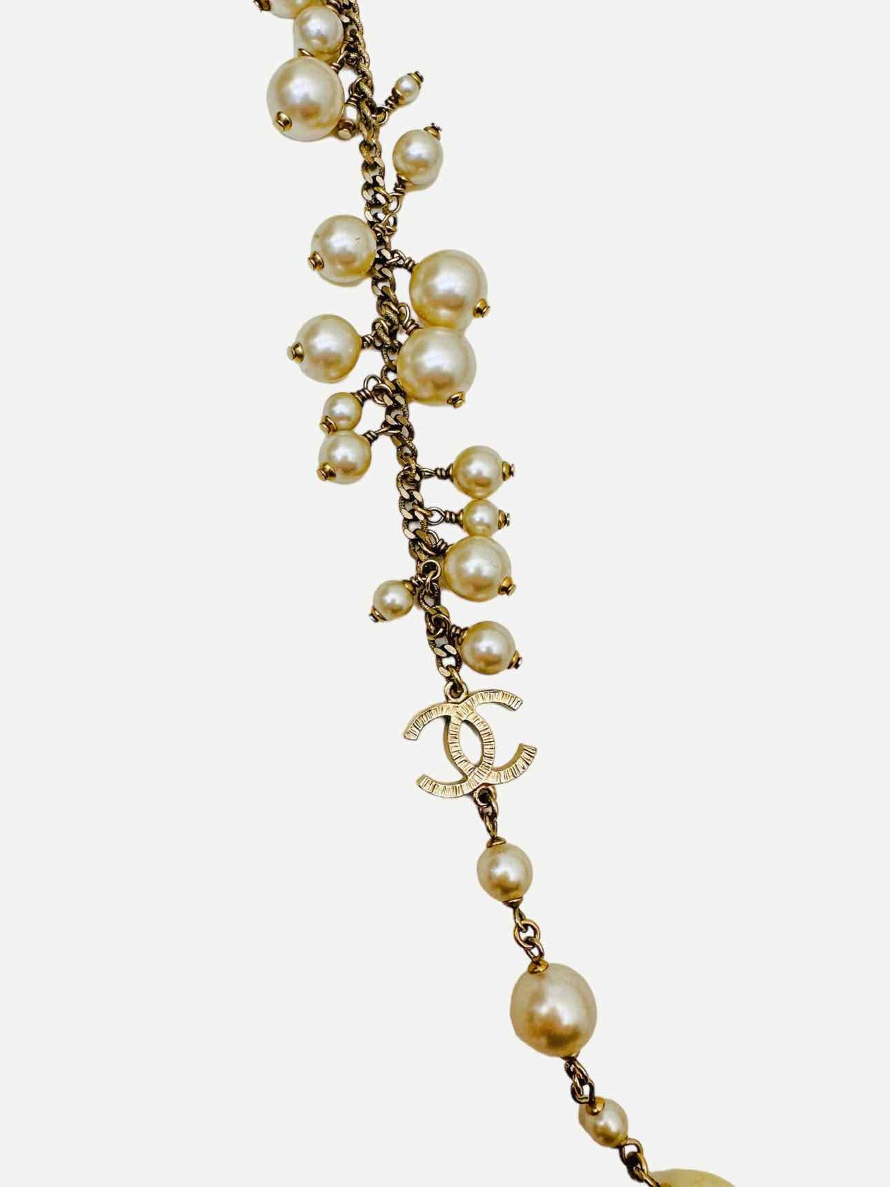 CHANEL Fashion Necklace