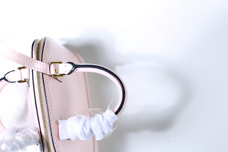 Fan Fashion Lu-Vi bags - 8300