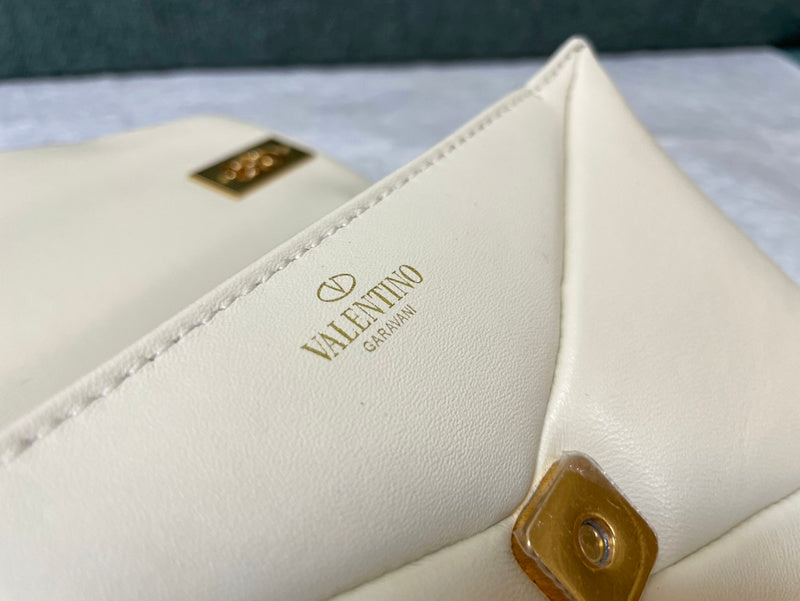 VAL LUXURY BAGS - FOR FASHION LOVERS  AFFORDABLE LUXURY BAGS- 934