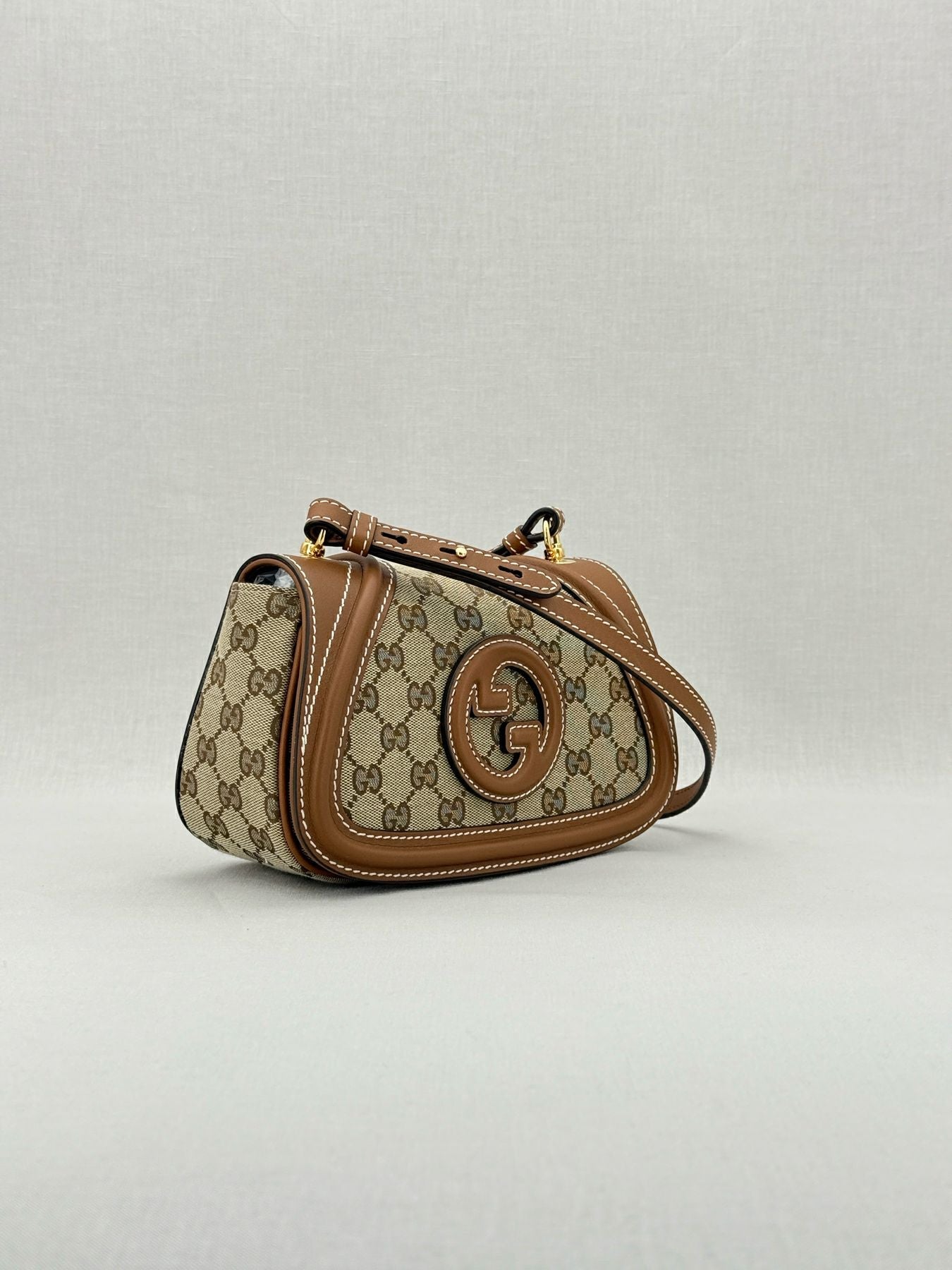 GUCCI Blondie Beige & Brown GG Shoulder Bag